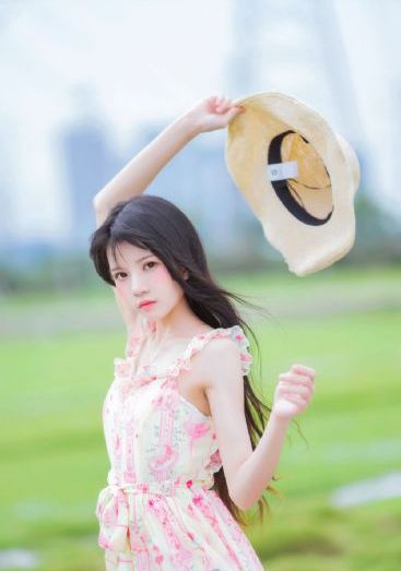 岳让我扒她内裤