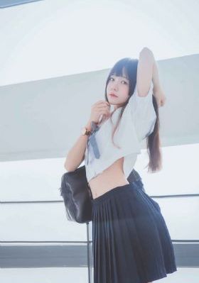 床戏做爰无遮挡摸亲胸裸体泰国