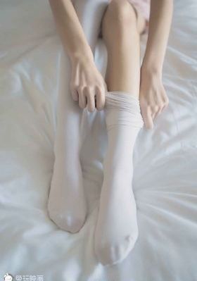 裙子底下有怪兽