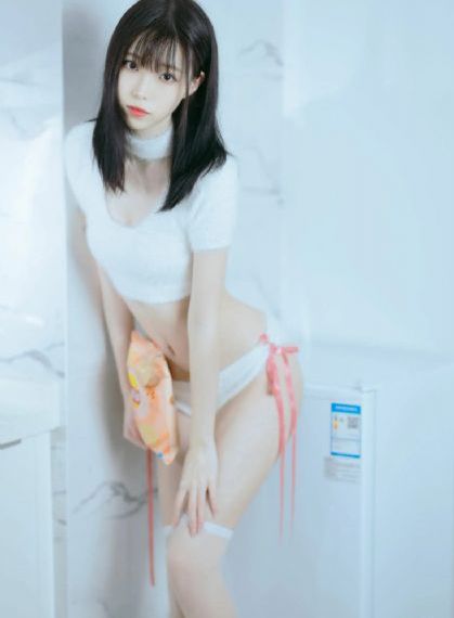 一脸嫌弃