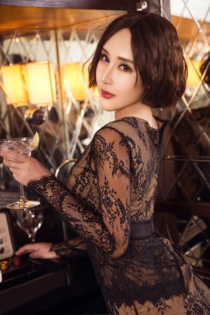 跨下征服艳岳杂乱小说
