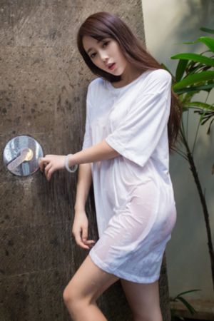 大肚子生蛇蛋憋着生不出来十世