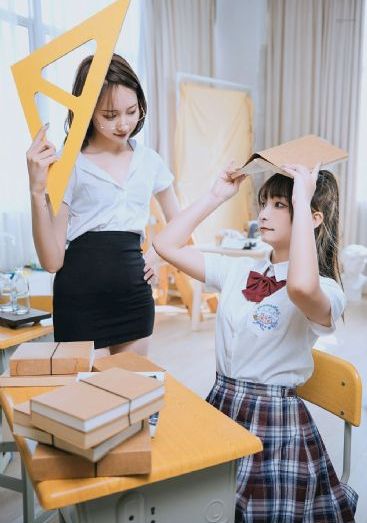 一代女皇艳史79分钟三级
