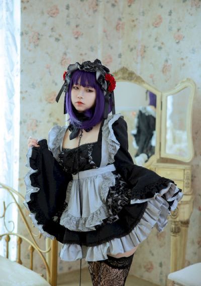 年轻的女闺蜜hd