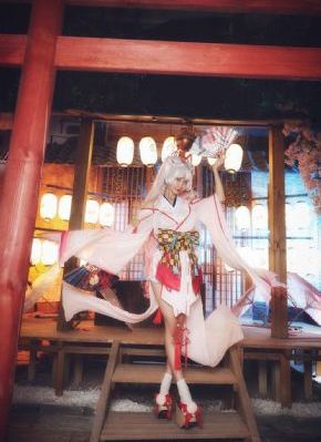 美女的让男人桶爽动漫