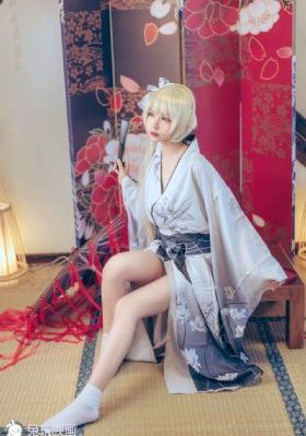 厨房掀开馊了裙子子挺进视频